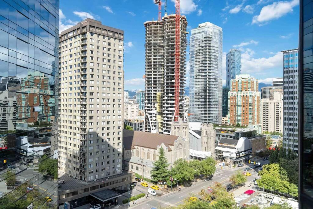 2Br Condo With Breathtaking View In Downtown! Free Parking - 6 Sleep Vancouver Bagian luar foto