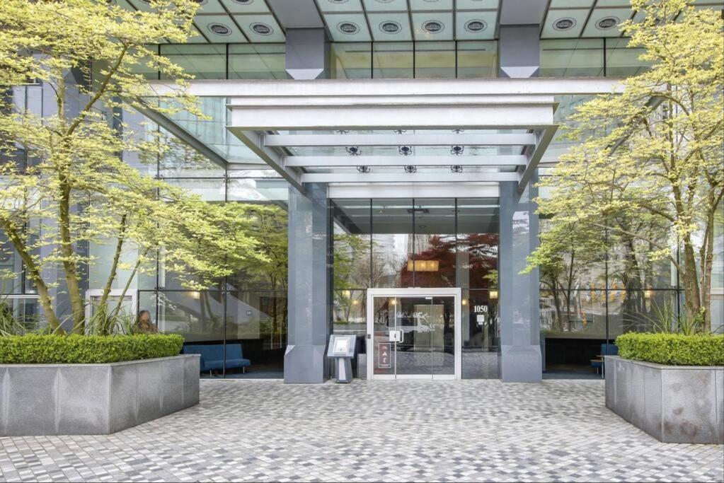 2Br Condo With Breathtaking View In Downtown! Free Parking - 6 Sleep Vancouver Bagian luar foto